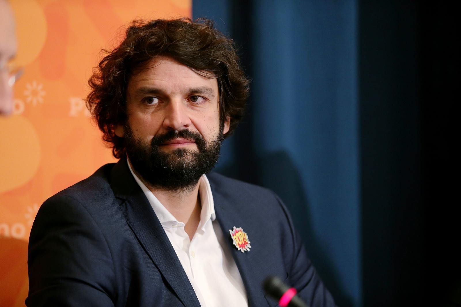 Boris Jokić žestoko napao političare: Neodgovorno, štetno, kukavički