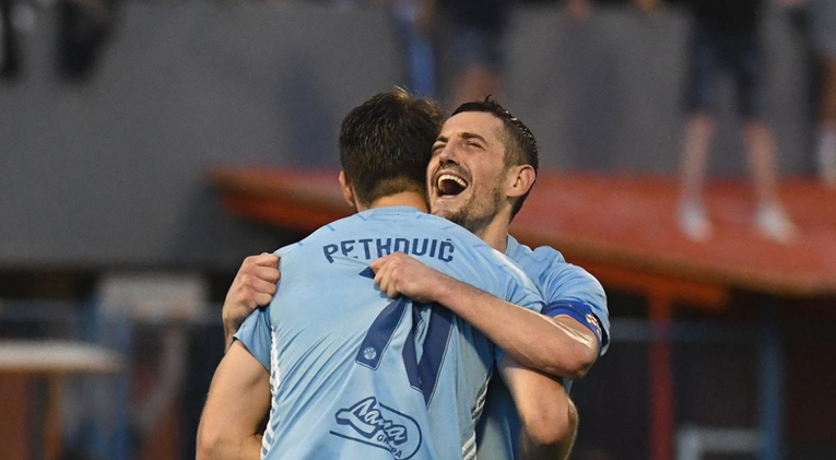 Petković posvetio pjesmu Ademiju