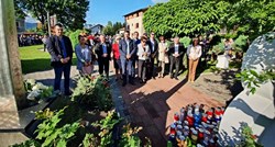 Hrvatski političari odali počast djeci ubijenoj u Vitezu