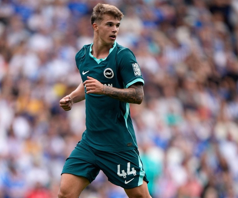 Vušković opet starter, Brighton opet bez primljenog gola. Englezi hvale njegov tandem