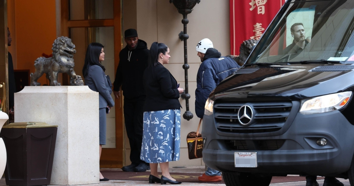 Bieber snimljen u Las Vegasu uoči Super Bowla. Šuška se da bi mogao biti gost Usheru