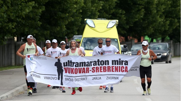Ultramaratonci iz Vukovara nakon četiri dana stigli u Srebrenicu noseći poruku mira