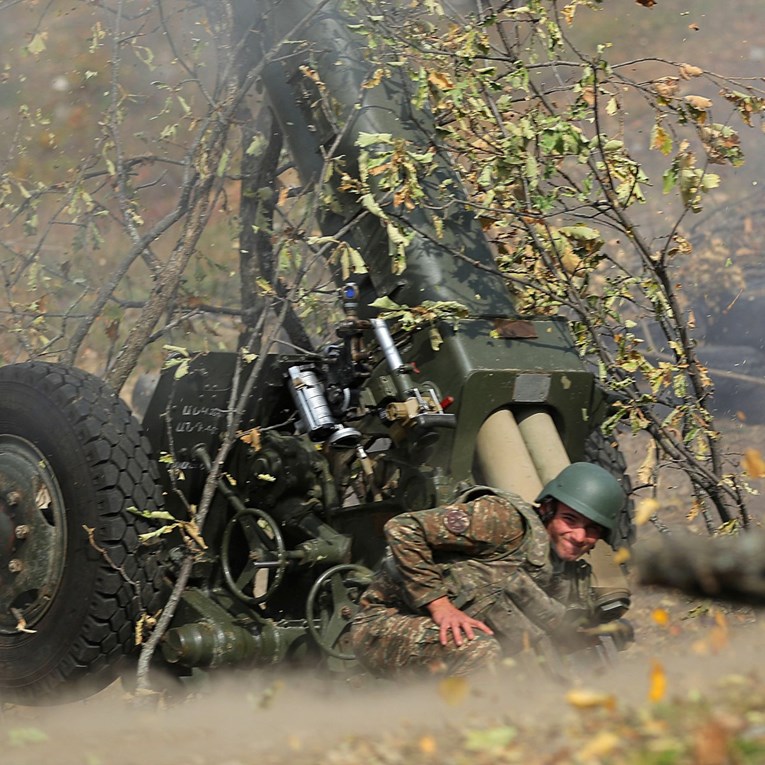 Ruski propagandist: Francuzi namjeravaju izazvati rat između Armenije, Bakua i Moskve