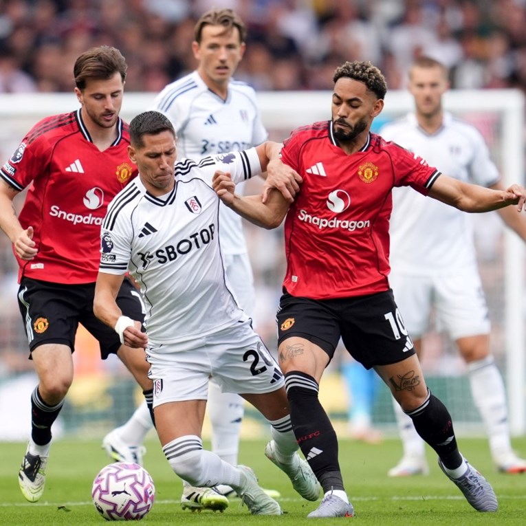 United kod Fulhama osvojio prvi bod sezone