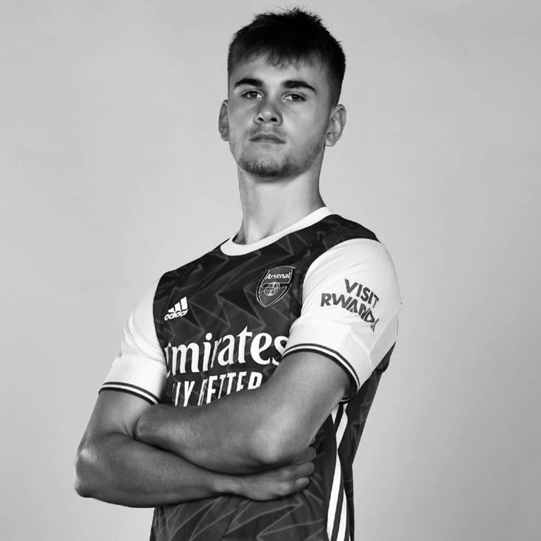 Bivši talent Arsenala (21) preminuo od posljedica udarca glavom u zid na utakmici