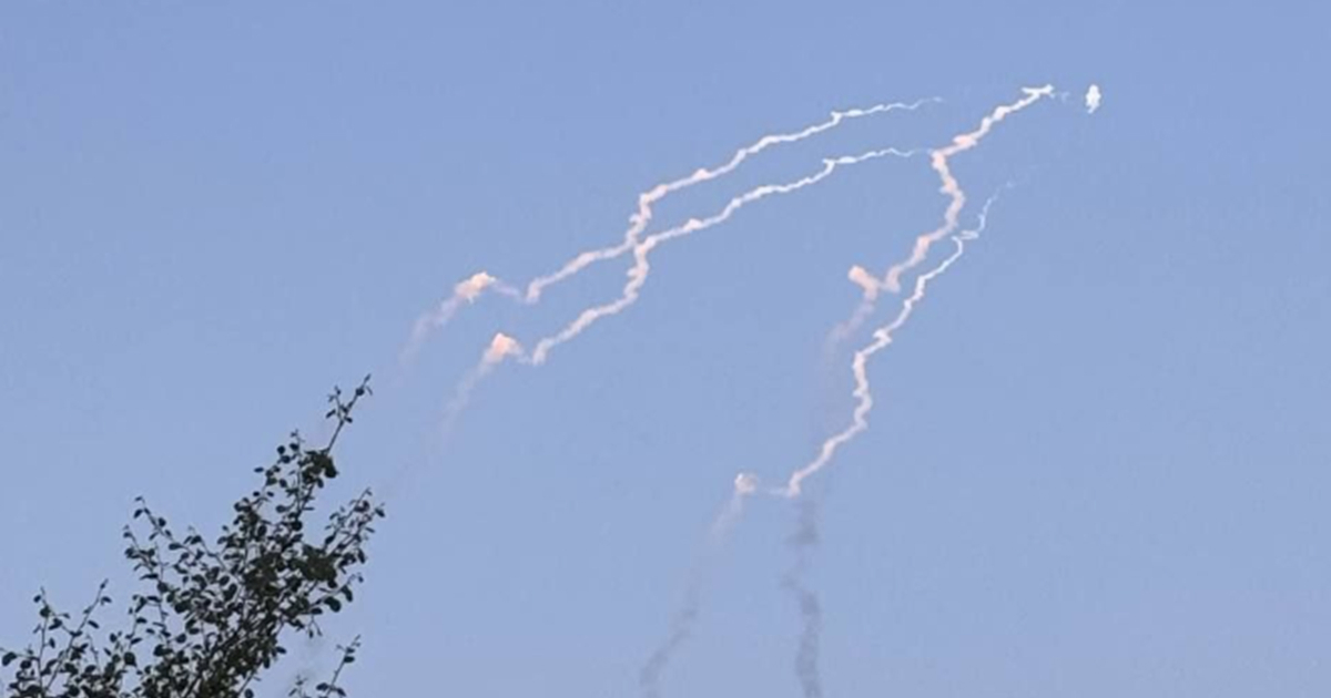 Iran napao američke baze na Bliskom istoku. SAD: Plovidba kroz Hormuz se nastavlja