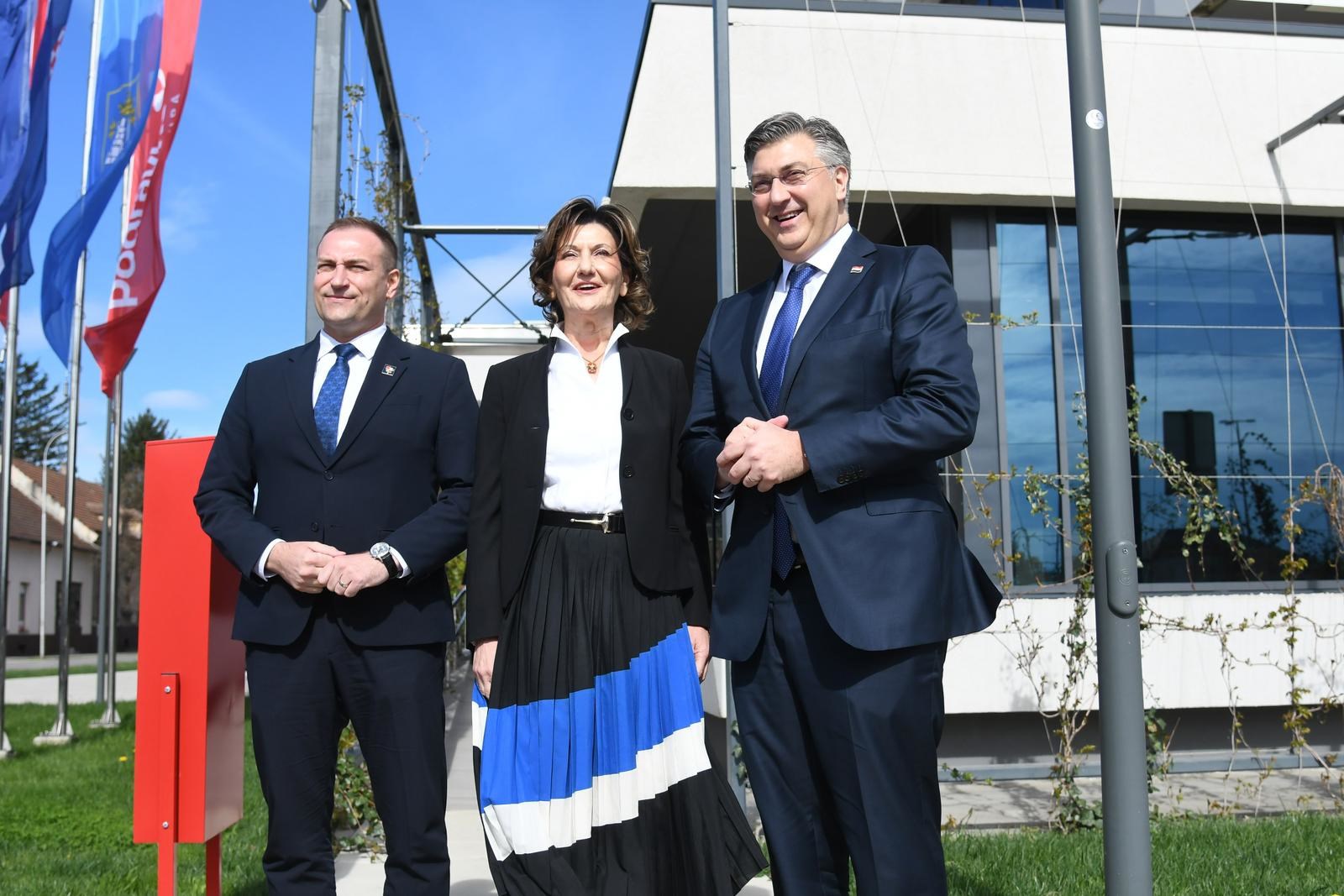 Plenković o nezakonitoj kupnji dionica Martine Dalić: Neka to riješi HANFA