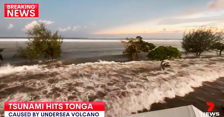 Erupcija na Tongi: Tsunami stigao do Japana, mogući valovi od 3 metra