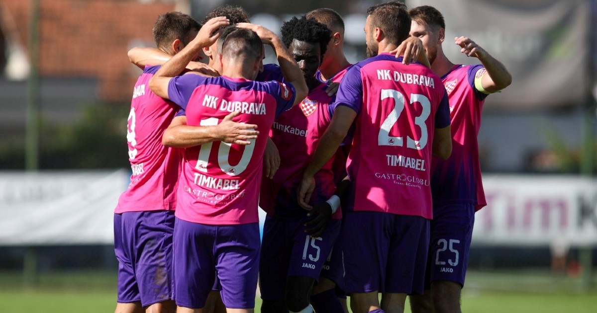 Karlovac pao u Zagrebu. Načela ga je sjajna akcija, a zakucao bizaran gol