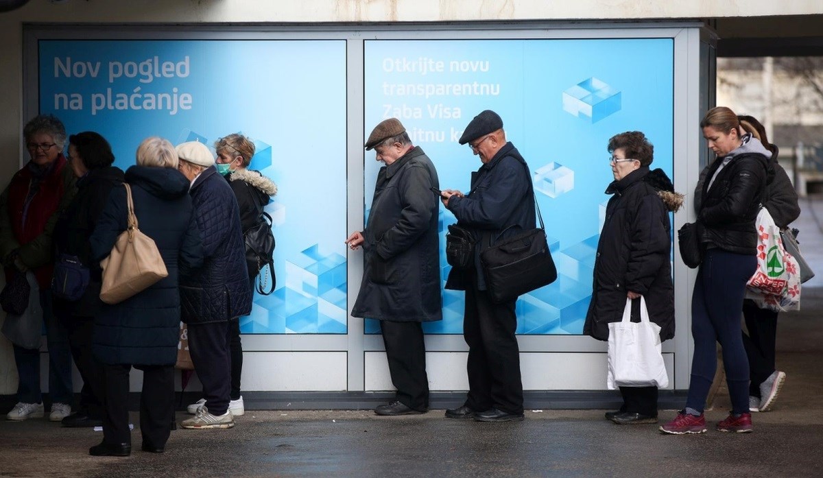 Stižu nova pravila i ograničenja. Evo koliki kredit može dići bračni par s 2500 eura