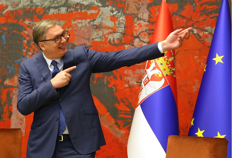 Zbog objave "uhvatiti živog ili mrtvog Vučića" Srbija raspisala tjeralicu za čovjekom