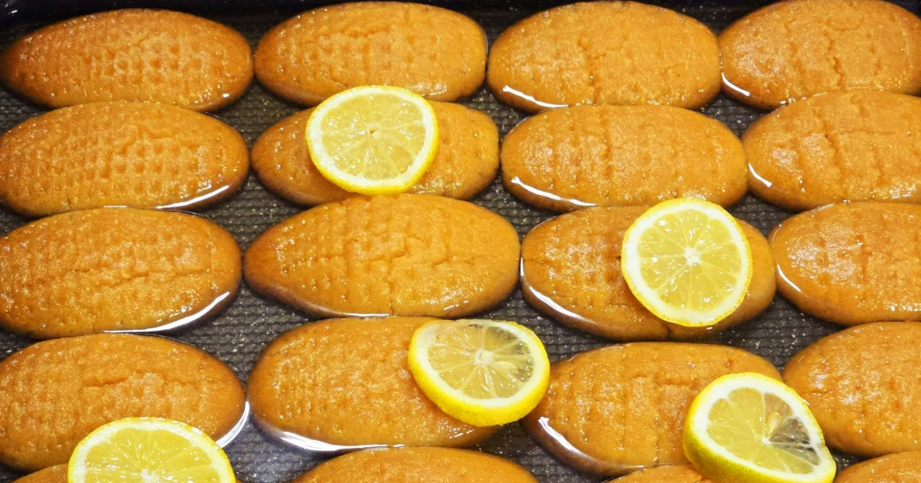 Recept za sočne hurmašice: Tradicionalni kolač s Balkana