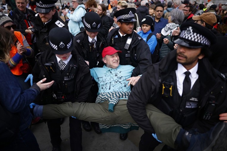 Londonska policija uhitila 212 ljudi na prosvjedu zbog zabrane Palestinske akcije