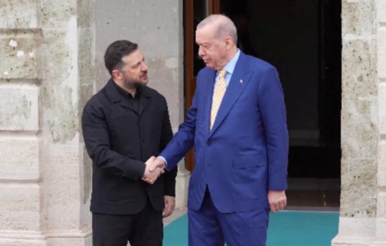 Zelenski i Erdogan u Istanbulu dogovorili jaču vojnu i sigurnosnu suradnju