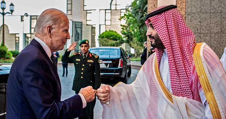 VIDEO Biden pozdravio saudijskog princa "šakom o šaku"