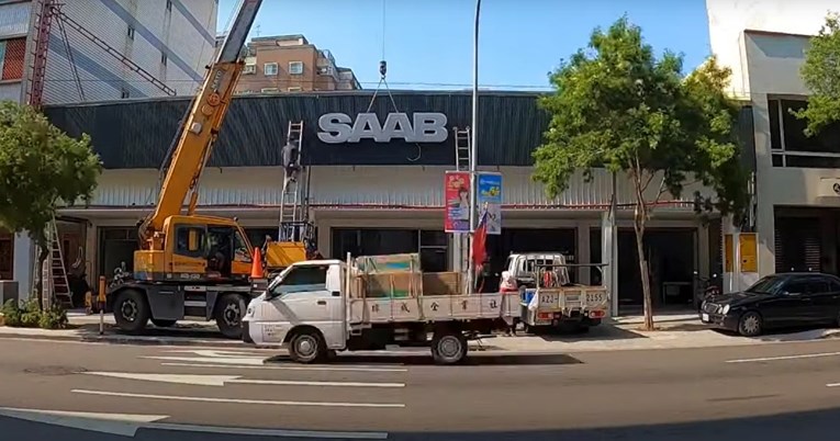 VIDEO Saab je ugašen prije 11 godina, ali neki saloni još uvijek rade