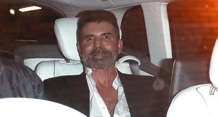 Simon Cowell šokirao Engleze izgledom, neprepoznatljiv je na posljednjim fotkama