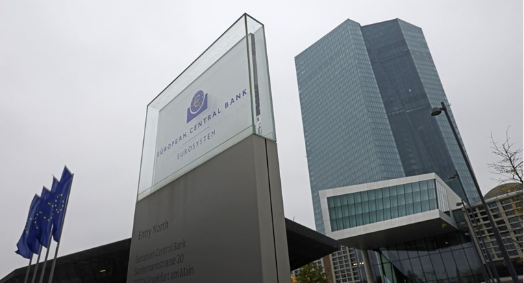 Europska središnja banka zadržala negativnu kamatnu stopu na depozite