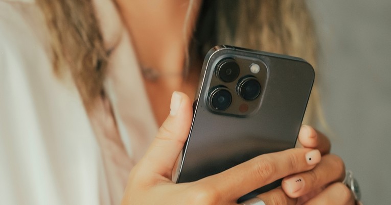 Prevara s povratima lažnih iPhonea nanijela Appleu gubitak od 12 milijuna dolara