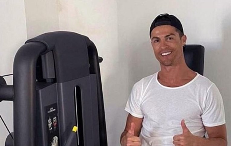 Objavljena fotografija iz Portugala, Cristiano Ronaldo izgleda poput bodibildera