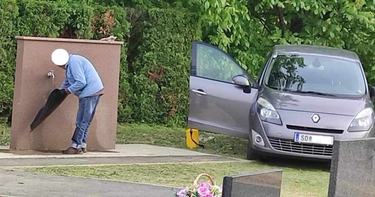 "Riješio se punice": Tip u Slatini prao auto usred groblja, fotka nasmijala Fejs