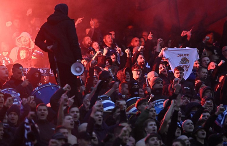 Prije i nakon derbija privedena 54 navijača. Policija se oglasila o privođenju u Dubravi