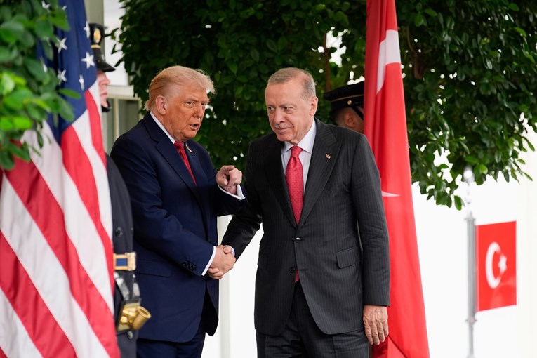 Erdogan: Iskreno zahvaljujem Trumpu