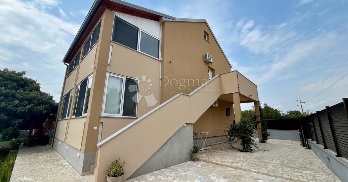 Luksuzan život na moru: Vila u Biogradu na Moru za najzahtjevnije kupce