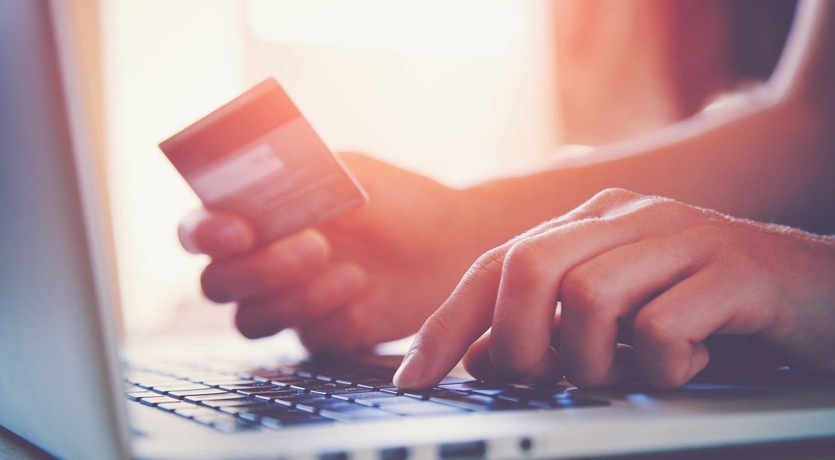 Prodavao jaknu na internetu pa naivno ostao bez 15.000 kuna