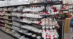Srpanj je i 30+ stupnjeva, a u zagrebačke trgovine stigli božićni ukrasi