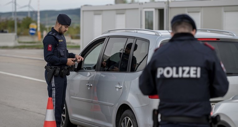 Austrija zabranila spajanja obitelji za azilante