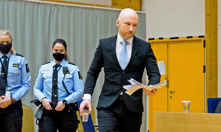 Tužiteljstvo traži da Breivik ostane u zatvoru: "Opasan je kao kad je ubio 77 ljudi"