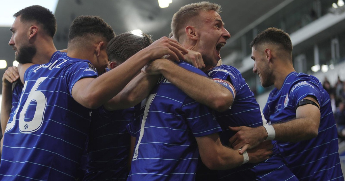 UŽIVO Stojković zabio dva gola. Utakmica nastavljena nakon dugog prekida