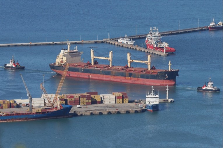 Petina svjetske nafte stala. Azijske zemlje u strahu od energetskog kolapsa