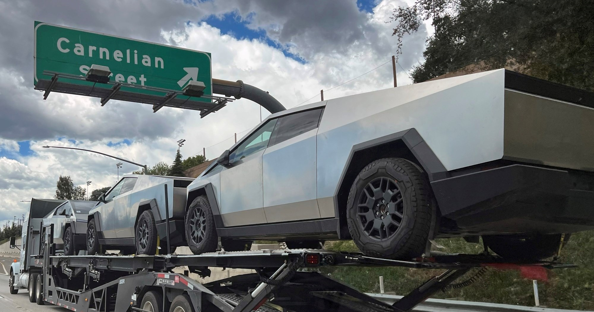 Krah Tesla Cybertrucka