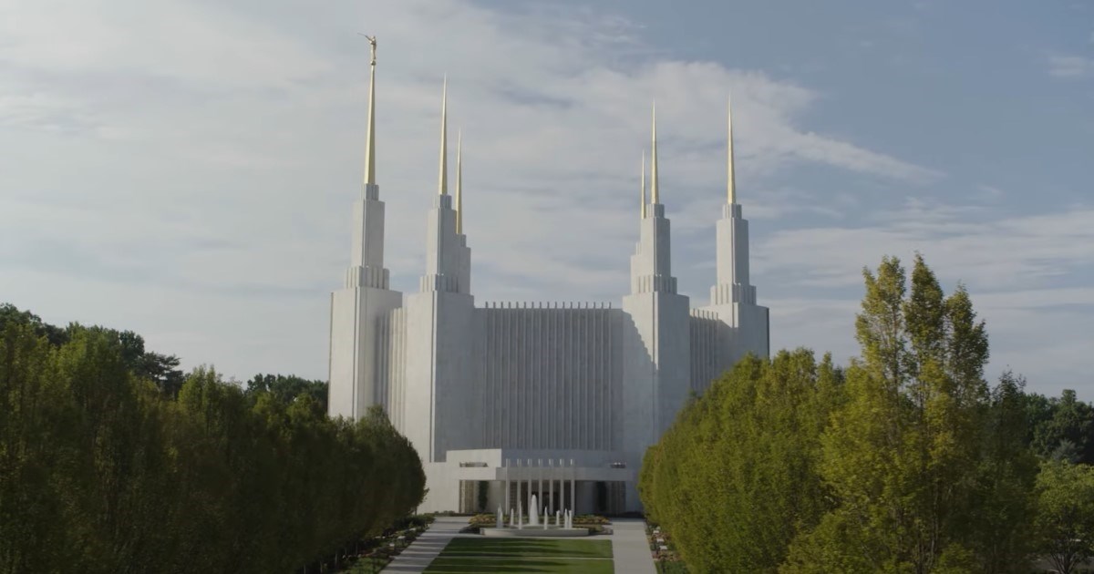 Mormonski hram sa šest zlatnih tornjeva u SAD-u nakon 50 godina otvara vrata javnosti