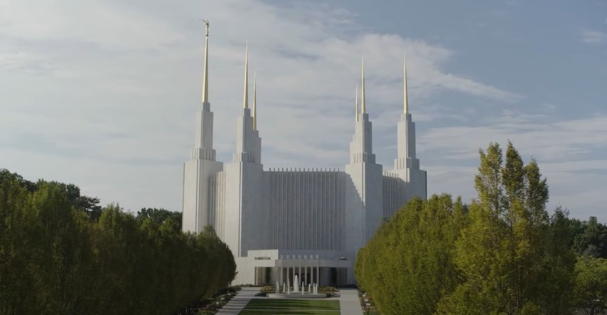 Mormonski hram sa šest zlatnih tornjeva u SAD-u nakon 50 godina otvara vrata javnosti
