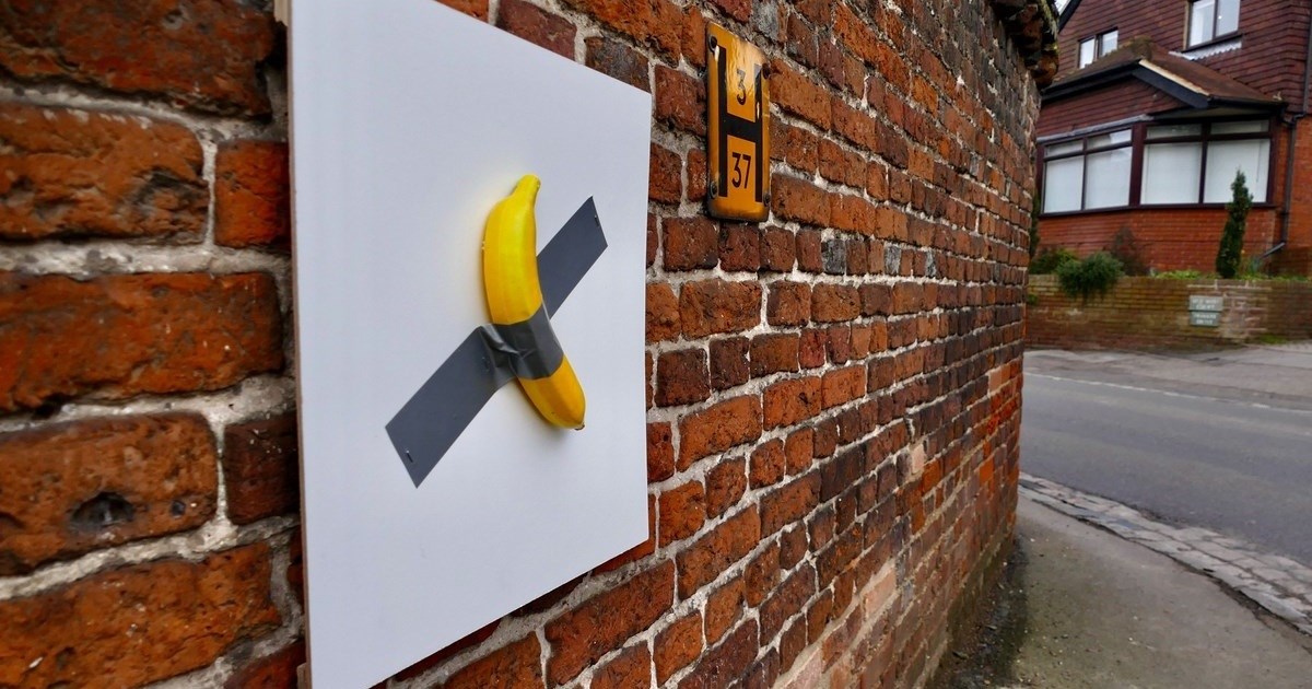 FOTO Po engleskom selu osvanule "banane od 25 milijuna funti"