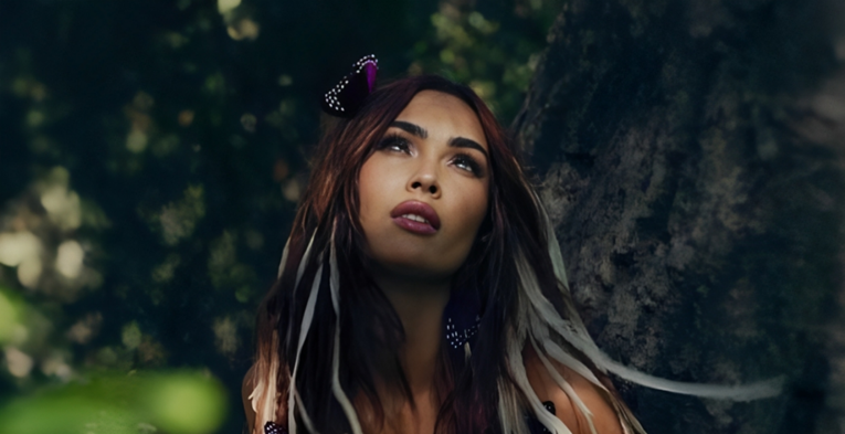 Megan Fox objavila 18+ fotke u mokroj haljini. Skupile su tri milijuna lajkova