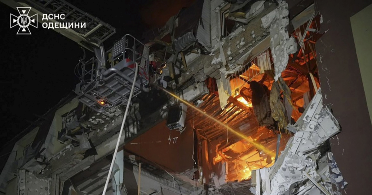 Ruski napadi diljem Ukrajine: Oštećena trafostanicu u Odesi, jedna osoba poginula