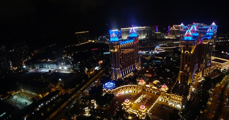 Las Vegas zatvara 440 kasina zbog koronavirusa
