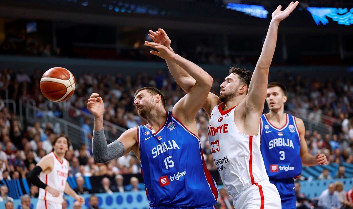 FIBA: Bitka za pamćenje Baby Jokića i pravog Jokića