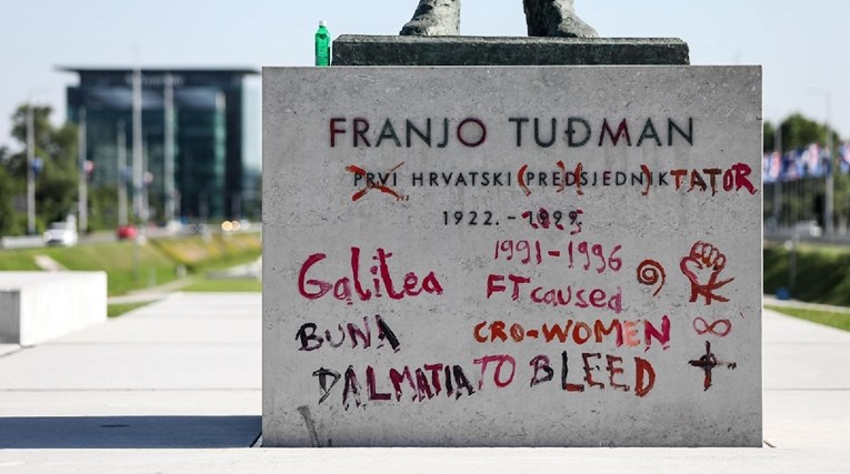 Policija zna tko je išarao spomenik Tuđmanu u Zagrebu, radi se o ženi