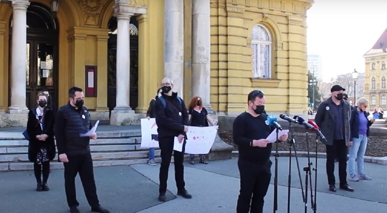 VIDEO Prosvjed ispred HNK, zaposlenici traže odlazak uprave