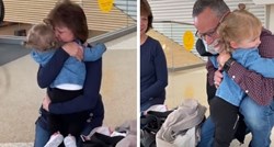 Milijun ljudi oduševio video bake i djeda koji prvi put nakon osam mjeseci grle unuku