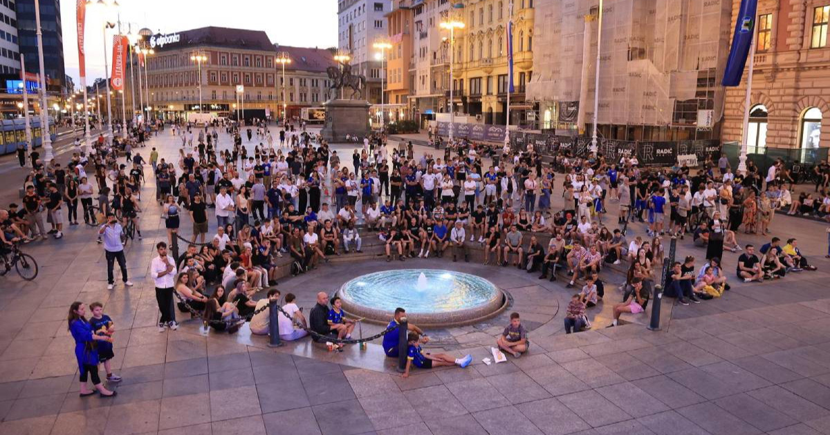 VIDEO I Zagreb navija za Zmajeve