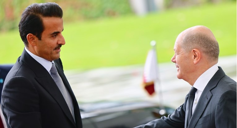 Sastali se katarski emir i Scholz. Jedan za napade krivi jedino Izrael, drugi Hamas