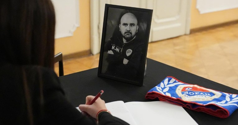 Radnički će igrati u crnim dresovima do kraja 2025. u spomen na trenera Žižovića