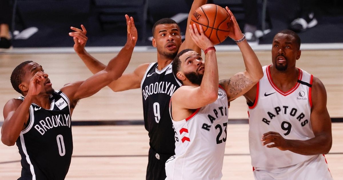 Raptorsi u obranu naslova krenuli pobjedom uz tricaški rekord, slavili i Celticsi