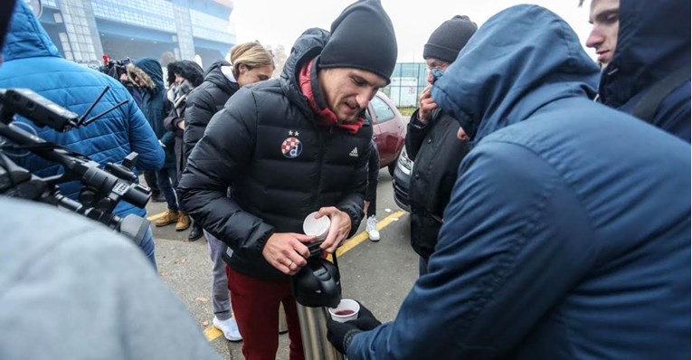 Branič Dinama se ozlijedio dok je cijepao drva